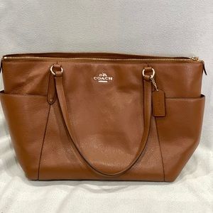 NWOT Beautiful Coach Bag